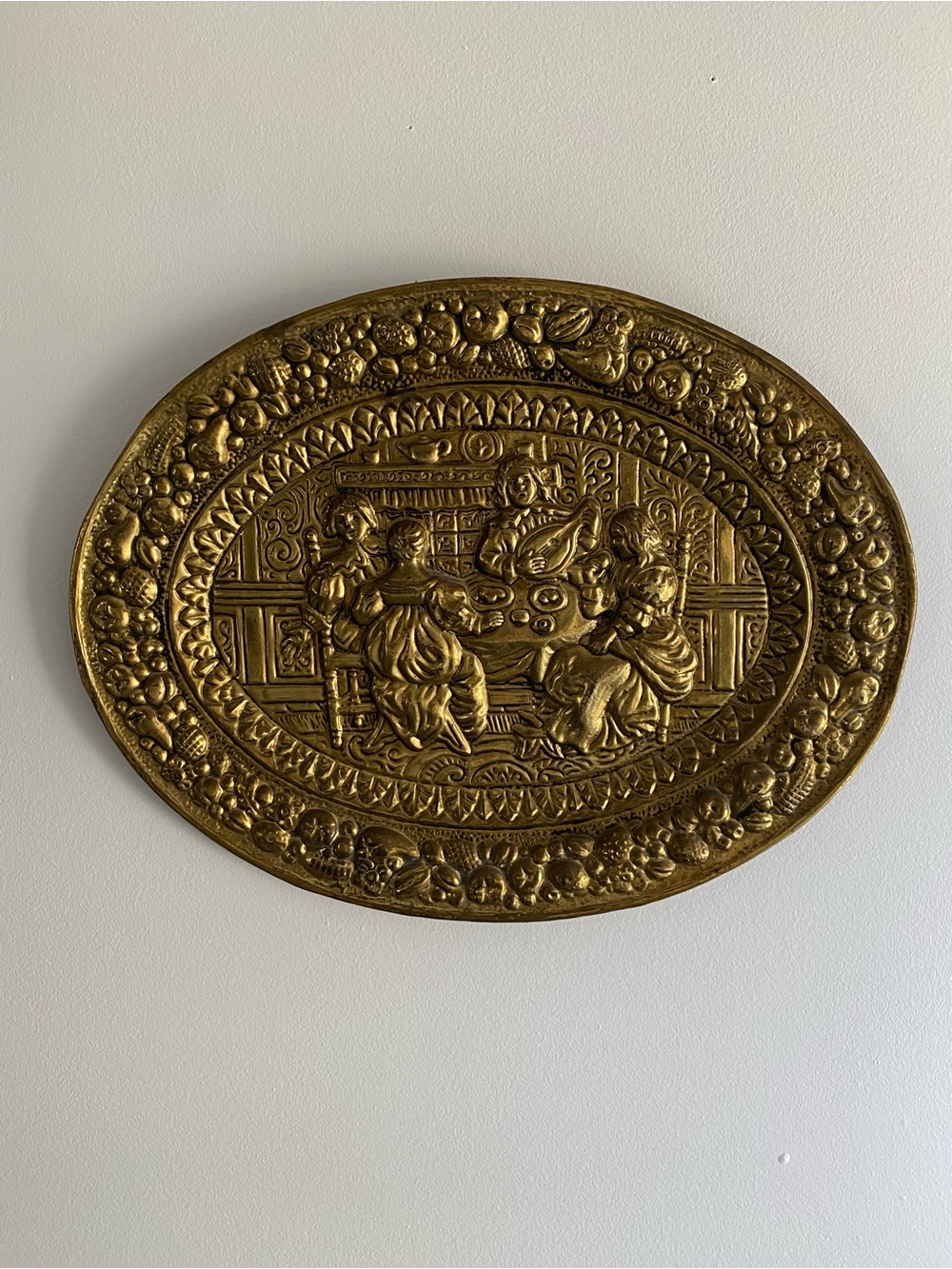 Vintage Brass Peerage Large Oval Wall Plaque - Made in England